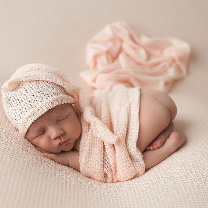 Newborn 1st Pic Knitted Hat & Shaw Set